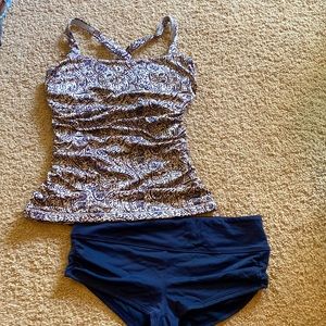 Athleta Tankini Swim Tank 32D/DD Swim Top Bathing Suit Top Swimsuit bottom